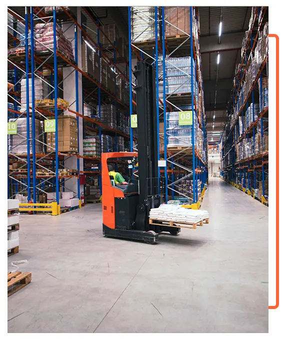 Warehouse interior with forklift handling pallets, illustrating B2B offline distribution and order picking at Urstore Fulfilment